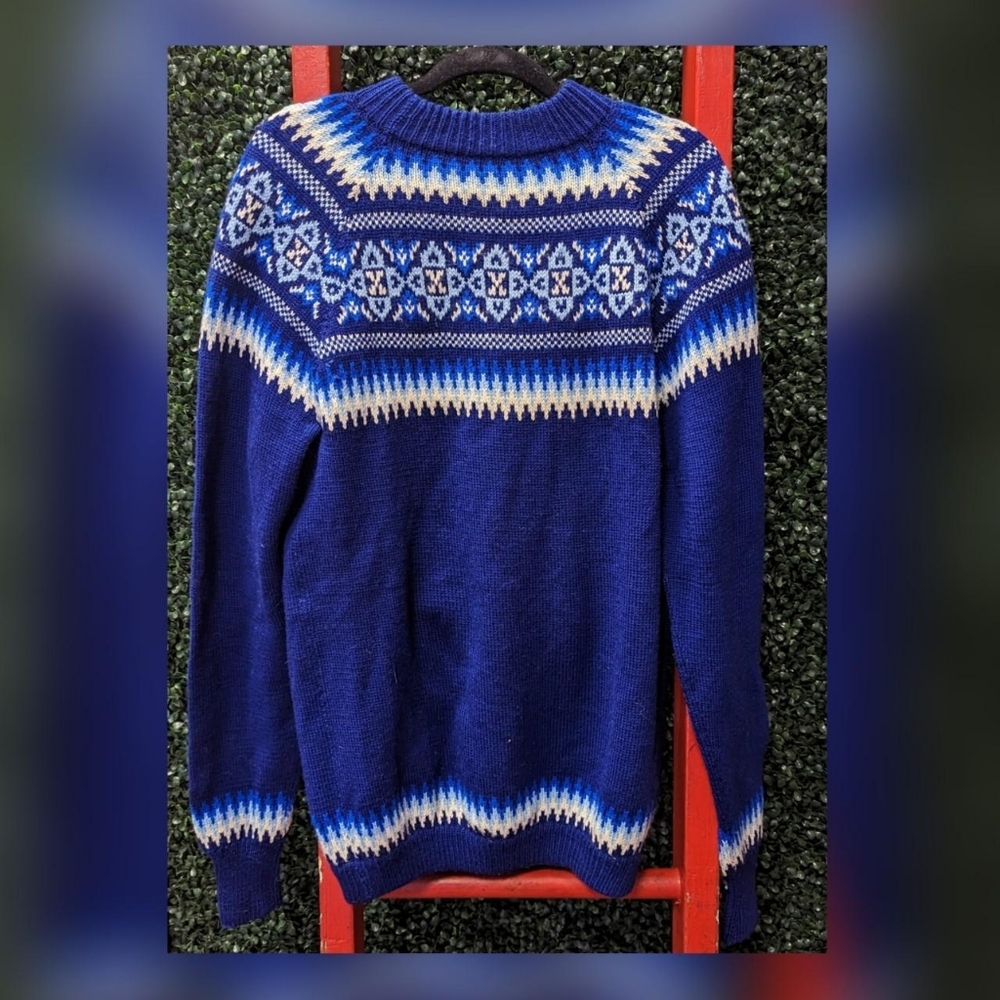 Vintage 70s wool snowflake winter sweater pullover jumper